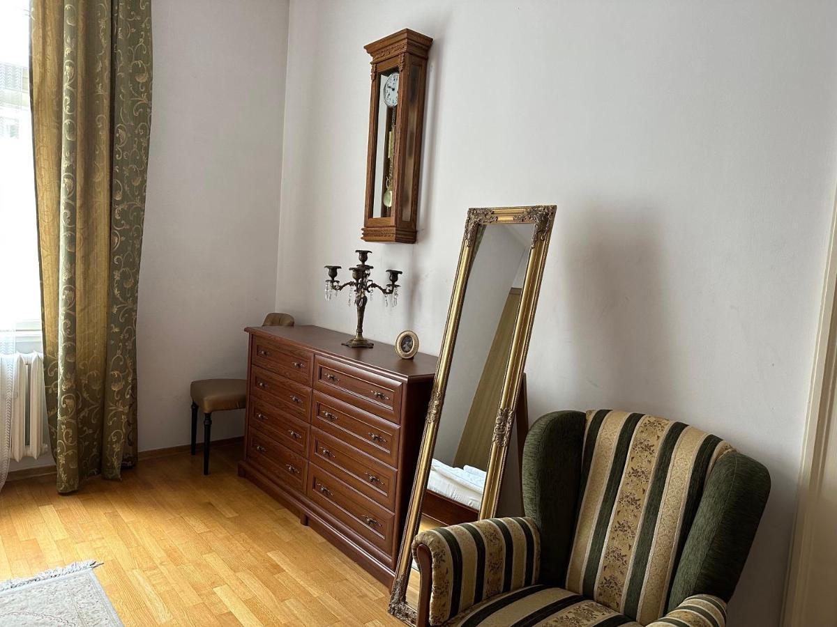 The Spiski Palace Apartments Krakow Exterior photo